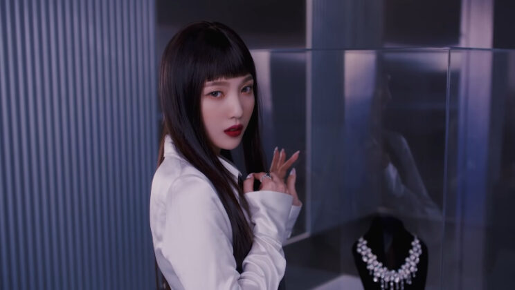 Red Velvet โชว์ตัวอย่าง MV เพลง WILDSIDE (ญี่ปุ่น)